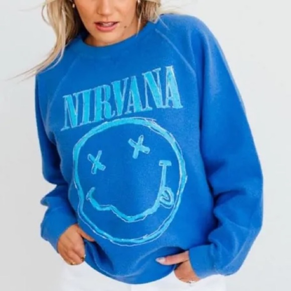 Daydreamer Nirvana Smiley Reverse Raglan Sweatshi… - image 6